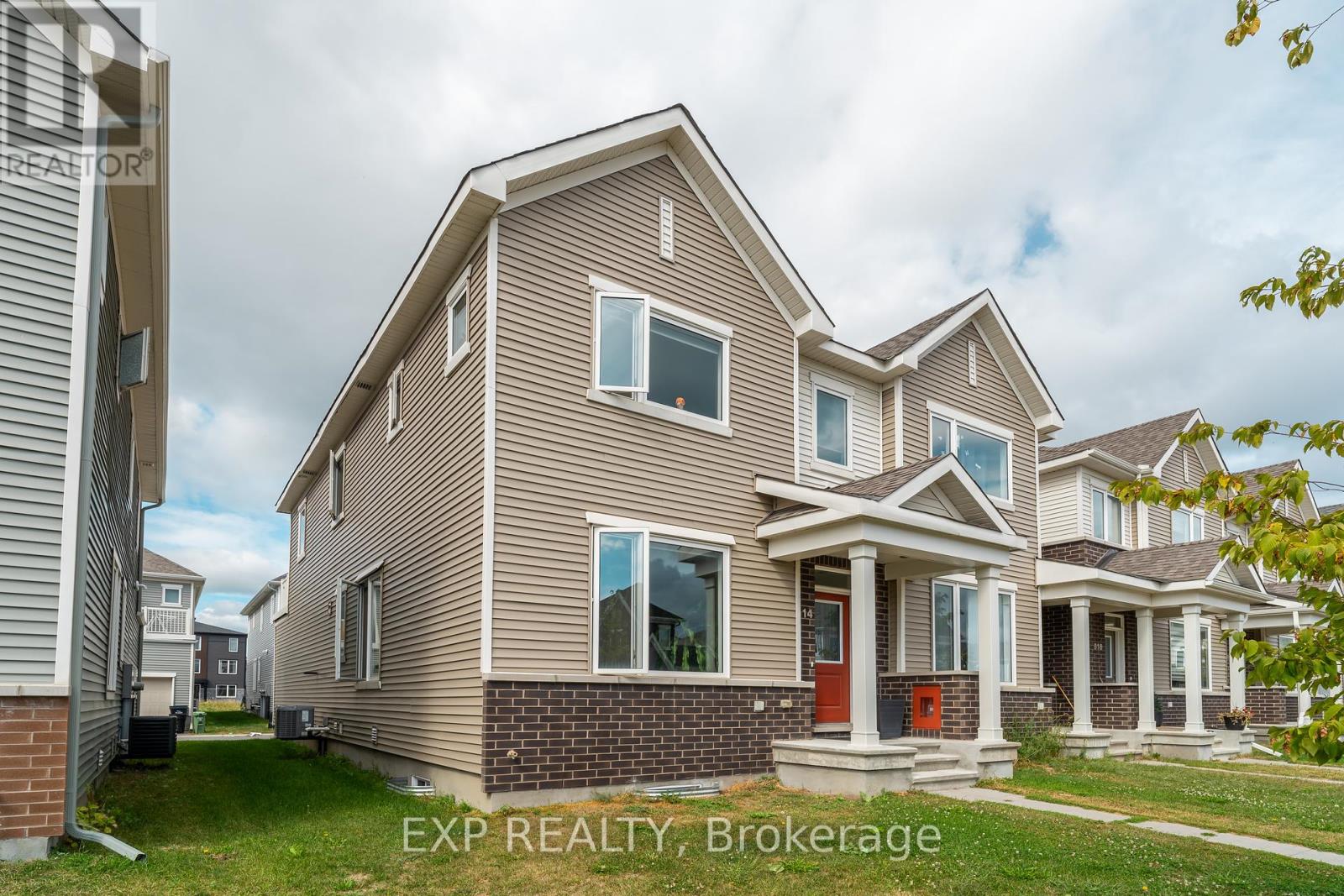 814 Horseshoe Falls Way, Ottawa, Ontario  K2J 6P5 - Photo 2 - X12445682