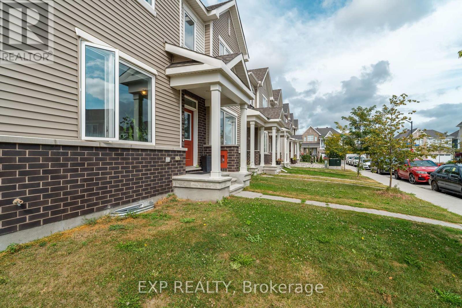 814 Horseshoe Falls Way, Ottawa, Ontario  K2J 6P5 - Photo 4 - X12445682