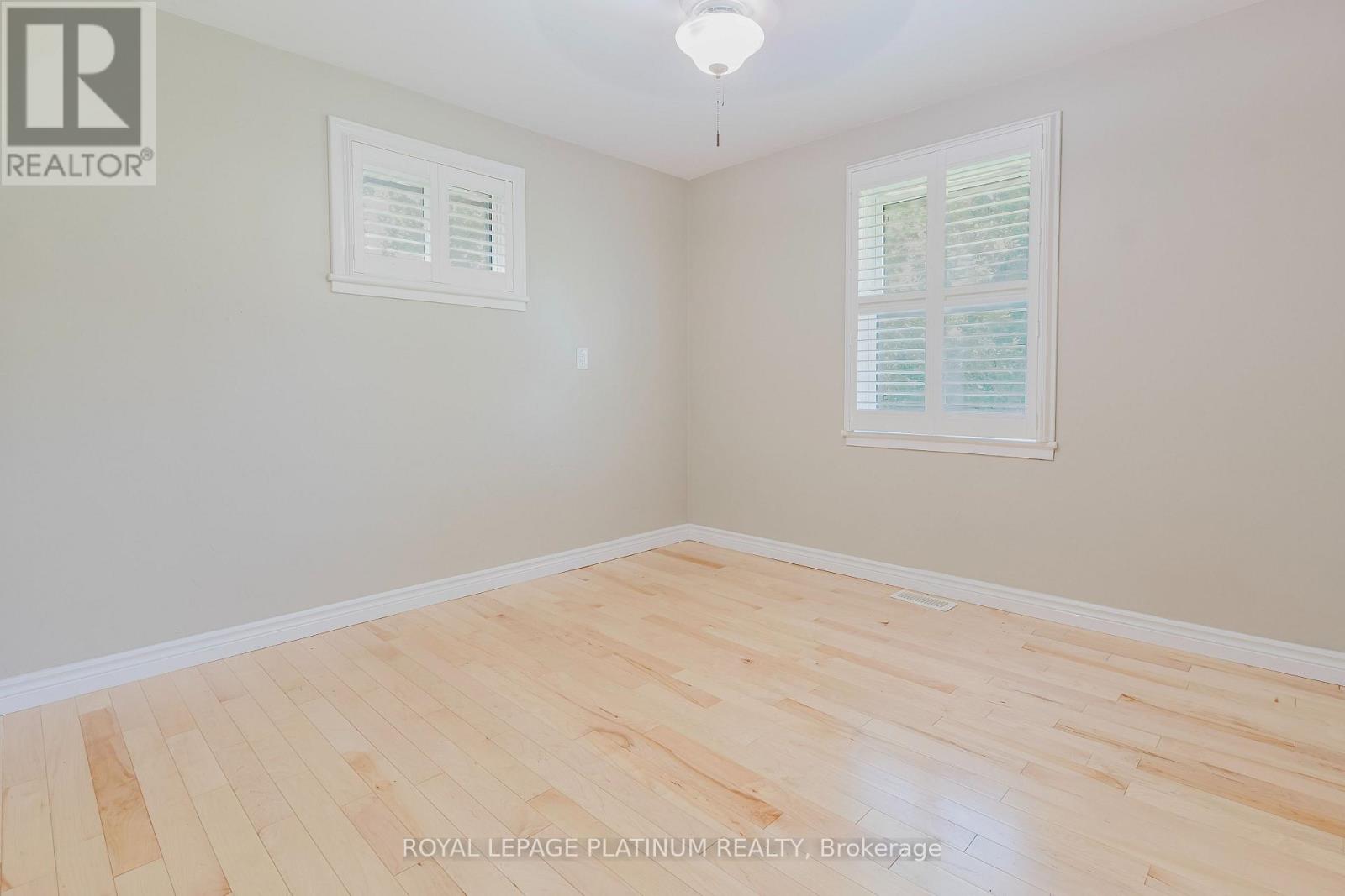 6 Varadi Avenue, Brantford, Ontario  N3R 3M8 - Photo 23 - X12445653