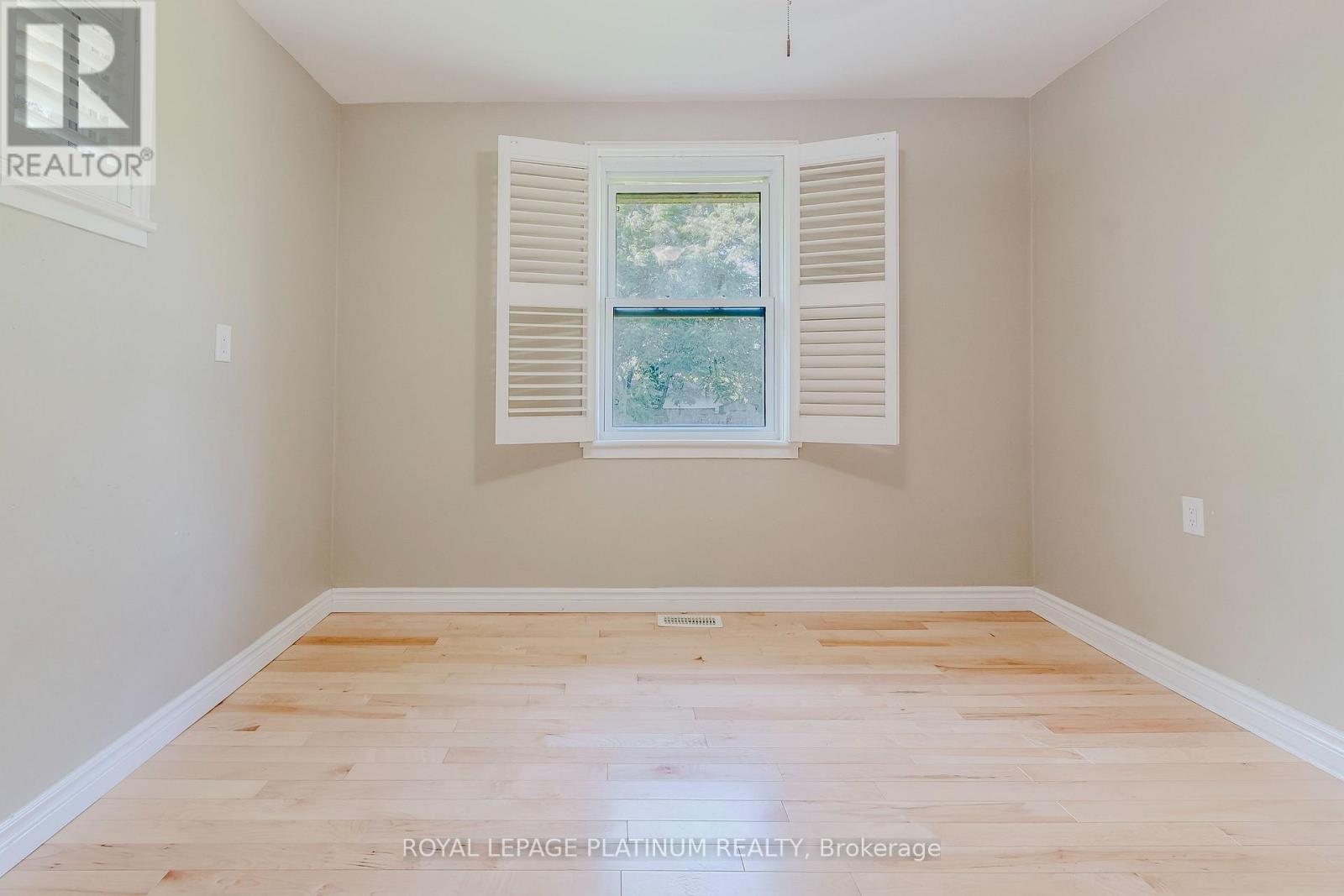 6 Varadi Avenue, Brantford, Ontario  N3R 3M8 - Photo 25 - X12445653