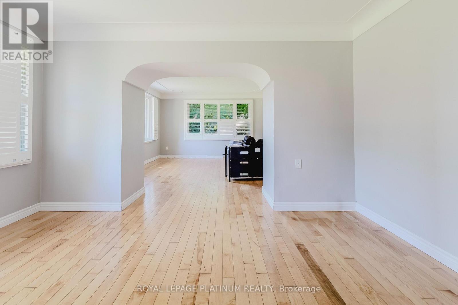 6 Varadi Avenue, Brantford, Ontario  N3R 3M8 - Photo 26 - X12445653