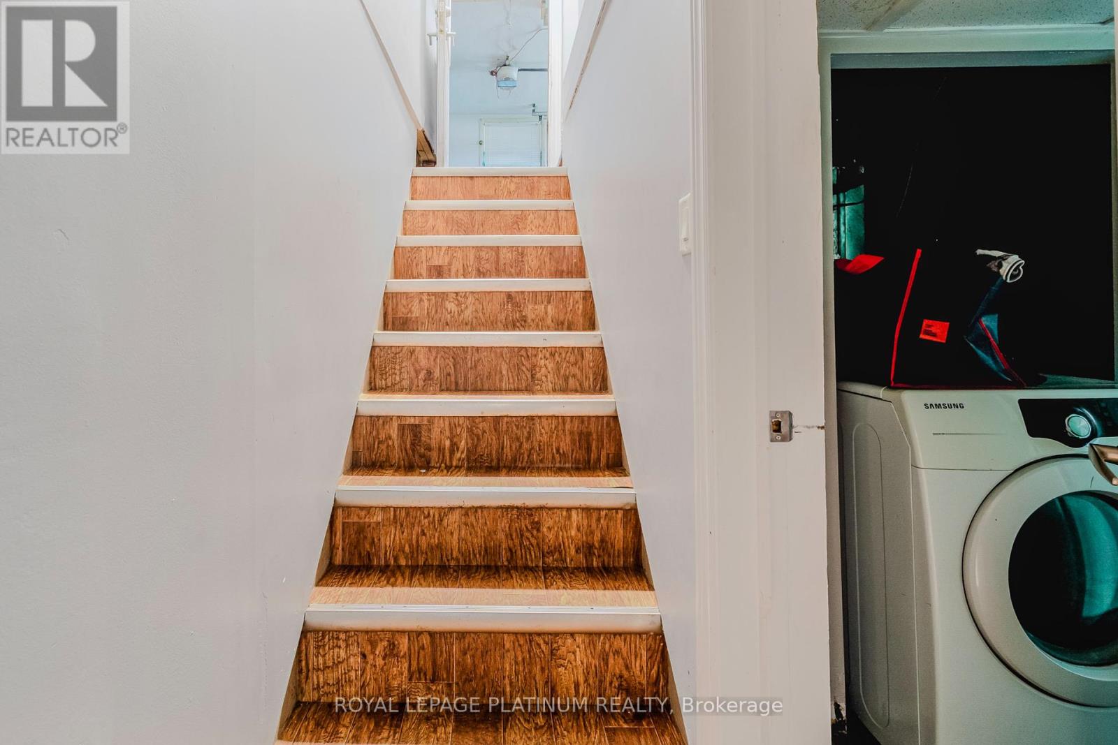 6 Varadi Avenue, Brantford, Ontario  N3R 3M8 - Photo 27 - X12445653