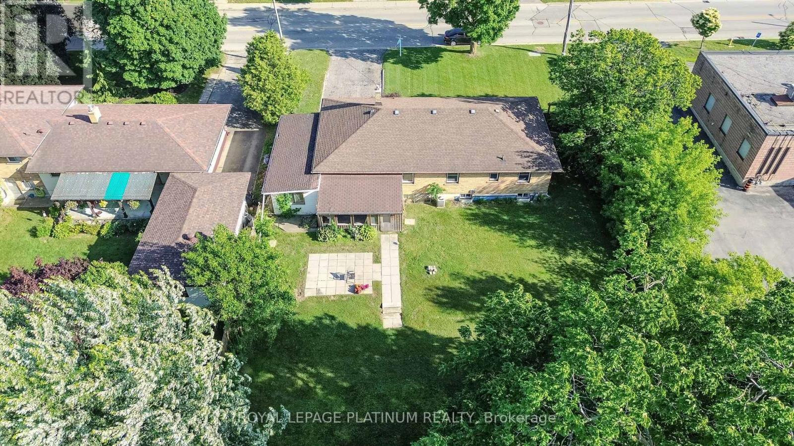 6 Varadi Avenue, Brantford, Ontario  N3R 3M8 - Photo 36 - X12445653