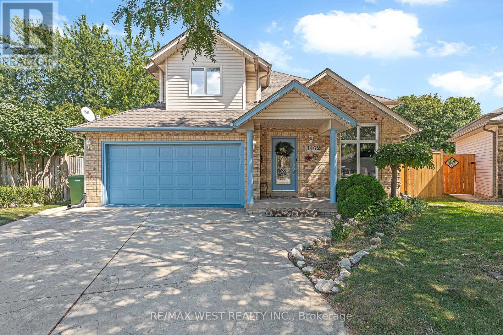 3462 Treeline Court, Windsor, Ontario  N8R 2K3 - Photo 2 - X12445662