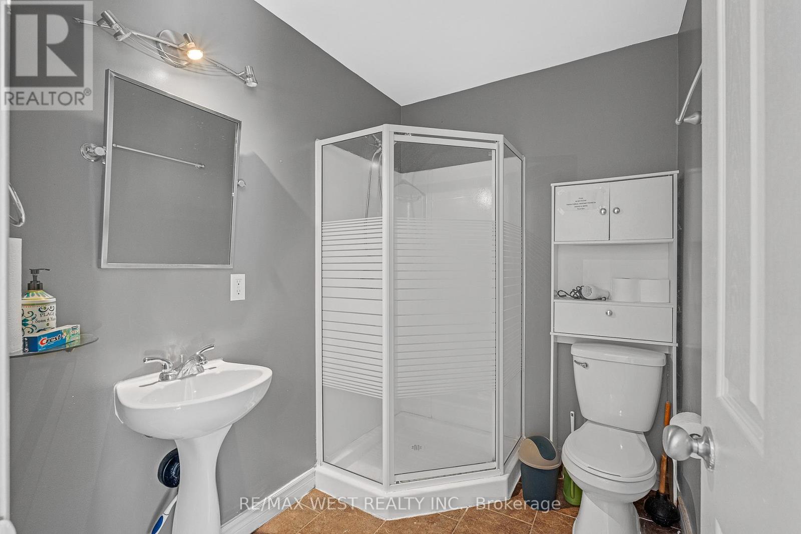 3462 Treeline Court, Windsor, Ontario  N8R 2K3 - Photo 28 - X12445662