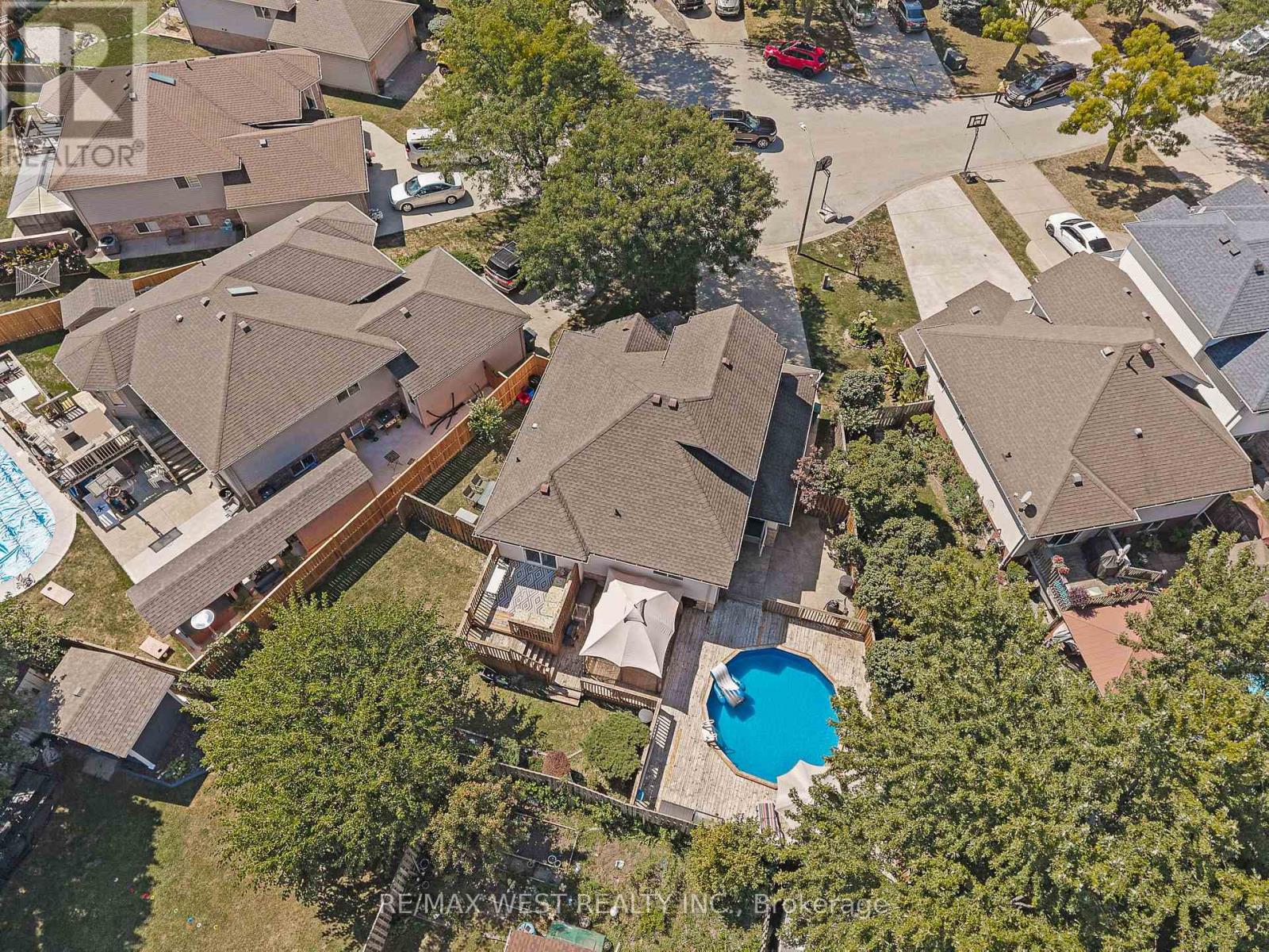 3462 Treeline Court, Windsor, Ontario  N8R 2K3 - Photo 35 - X12445662