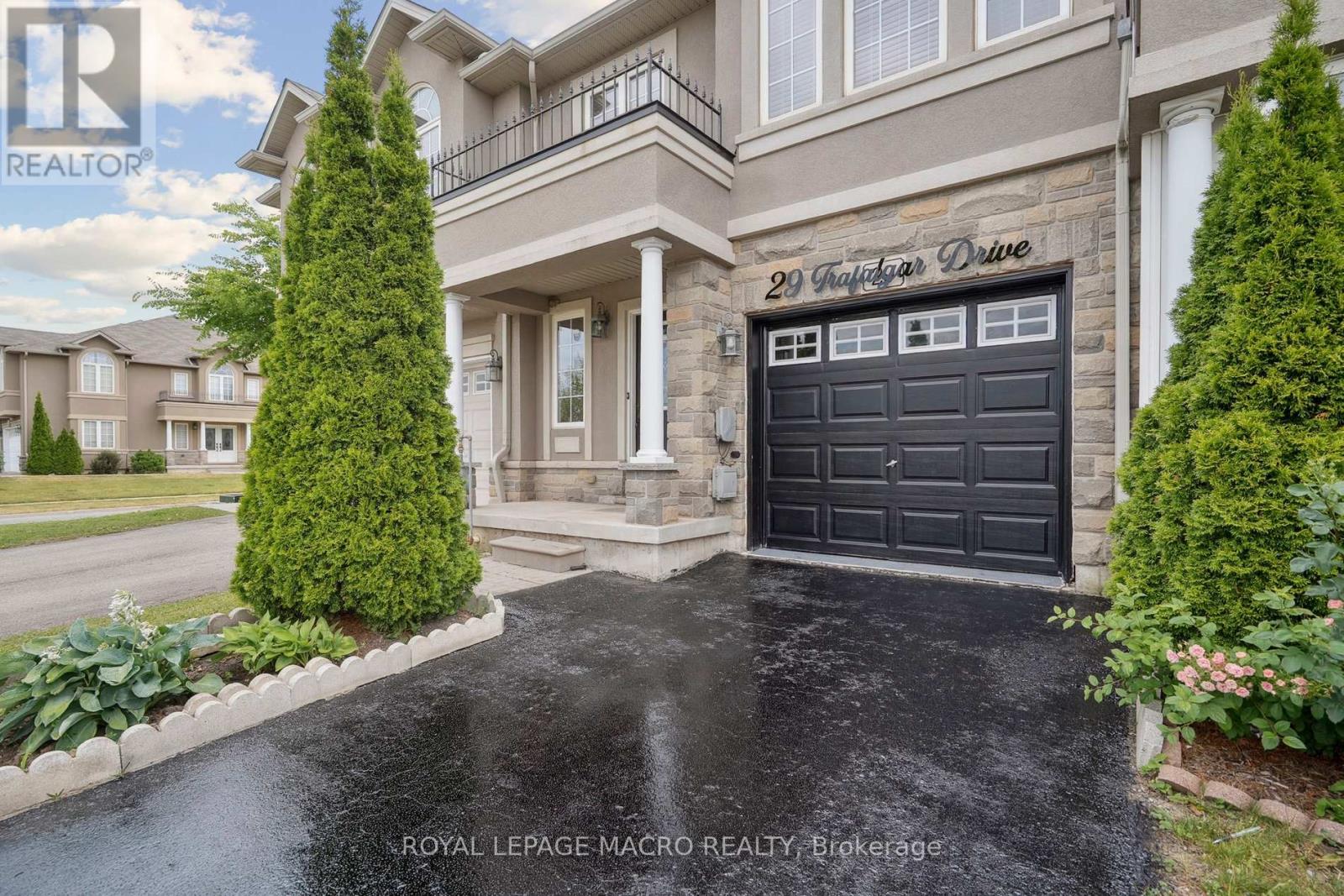 29 TRAFALGAR DRIVE, Hamilton, Ontario