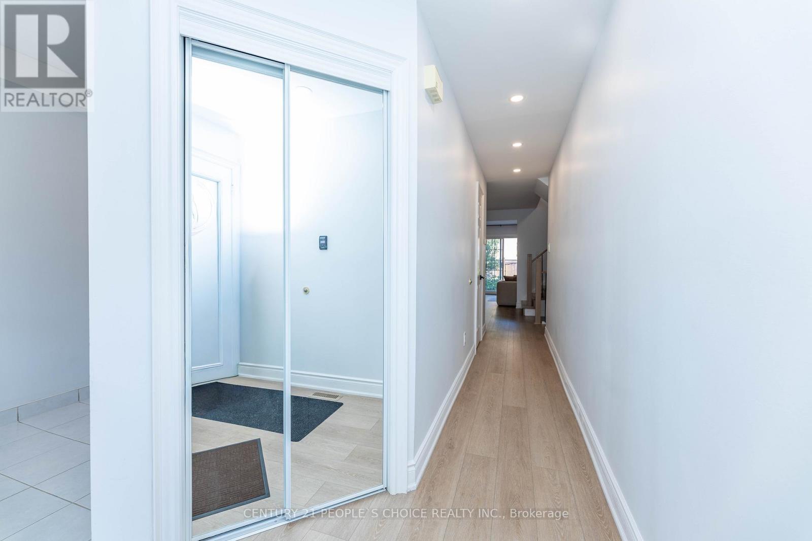 30 - 365 Tailfeather Crescent, Mississauga, Ontario  L4Z 2Z8 - Photo 3 - W12441747