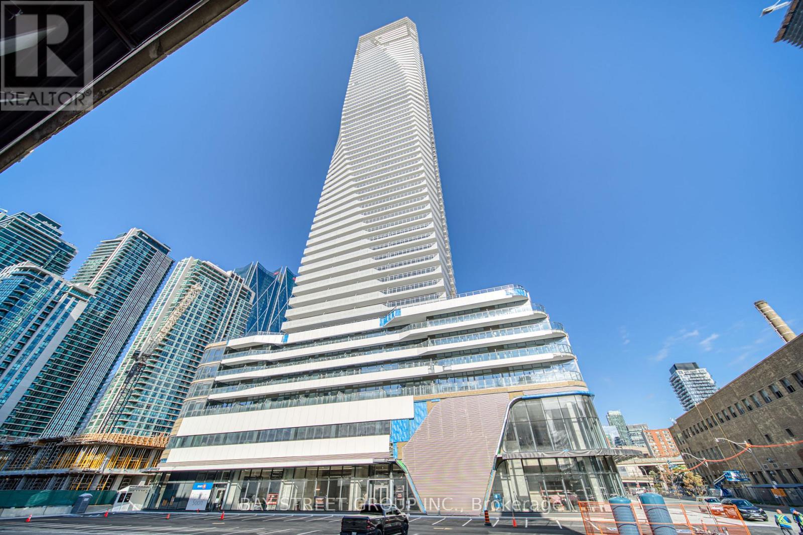 2303 - 28 FREELAND STREET, Toronto, Ontario