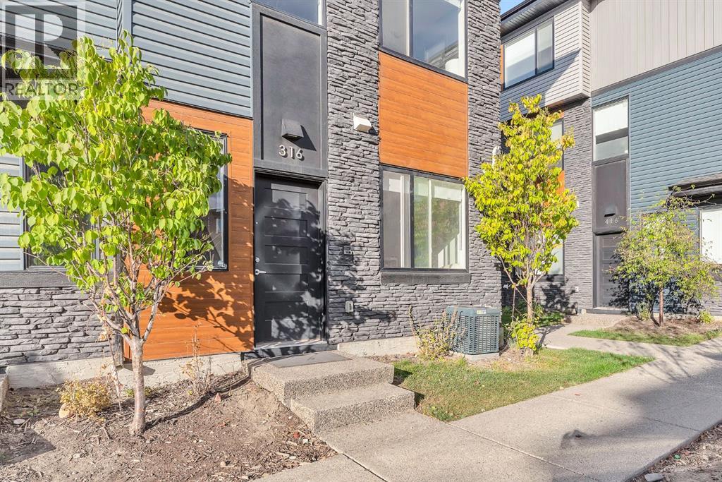 316 Corner Glen Circle Ne, Calgary, Alberta  T3N 2E1 - Photo 3 - A2260782