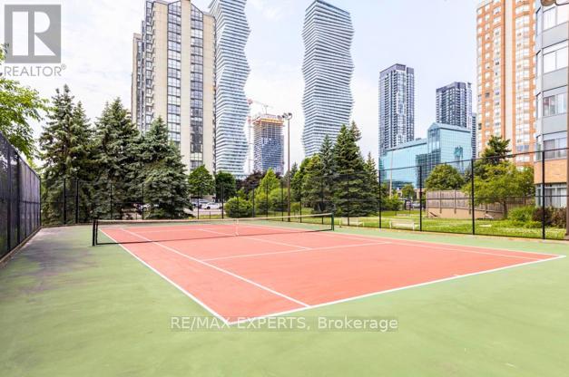 610 - 300 Webb Drive, Mississauga (City Centre), Ontario  L5B 3W3 - Photo 27 - W12445667