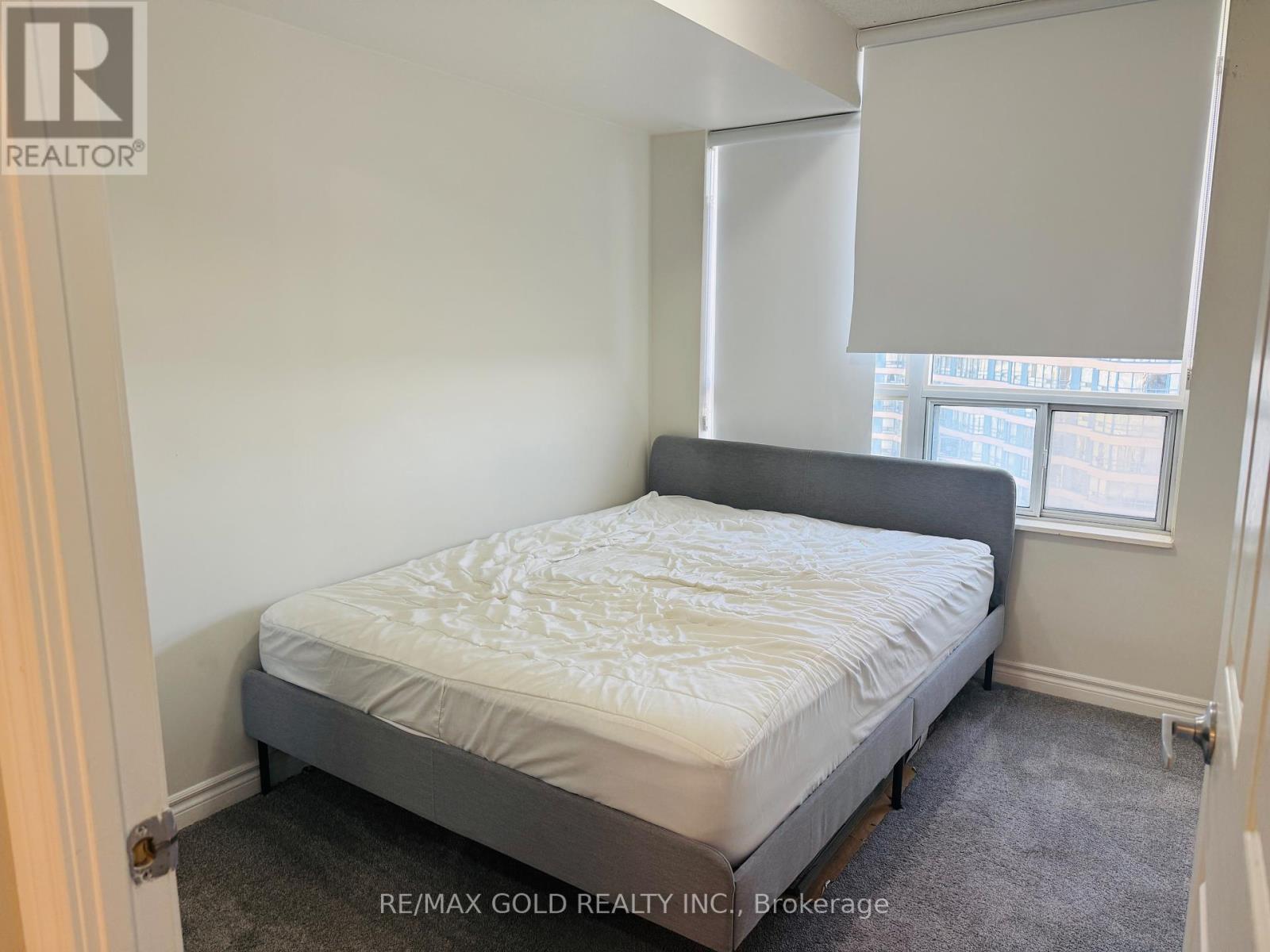1209 - 3880 Duke Of York Boulevard, Mississauga, Ontario  L5B 4M7 - Photo 7 - W12445678