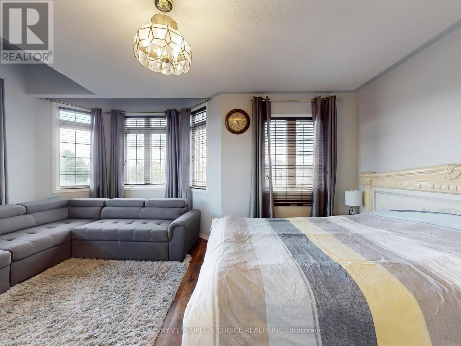 5998 Gant Crescent, Mississauga (East Credit), Ontario  L5V 2T6 - Photo 19 - W12445688