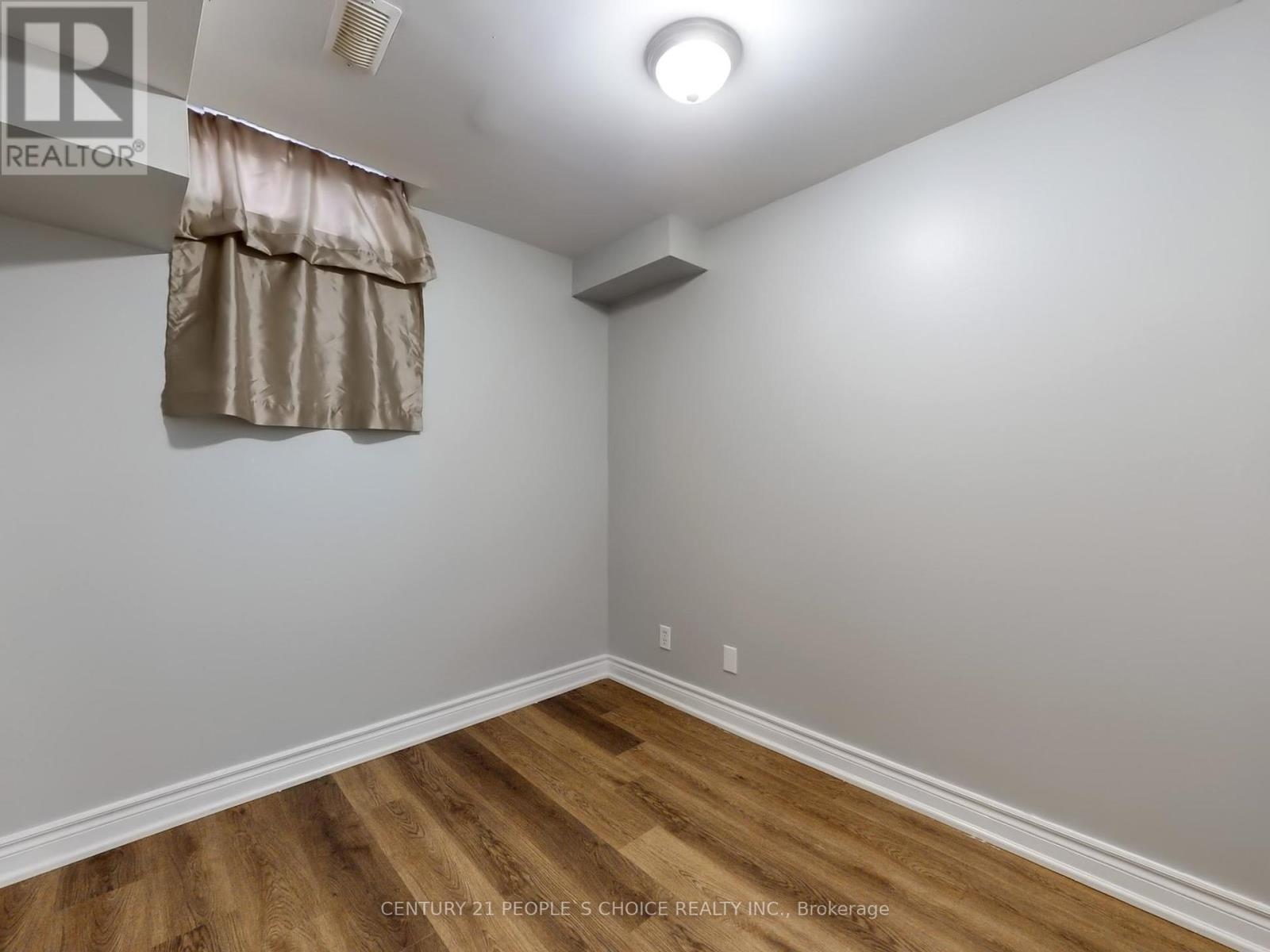 5998 Gant Crescent, Mississauga (East Credit), Ontario  L5V 2T6 - Photo 27 - W12445688