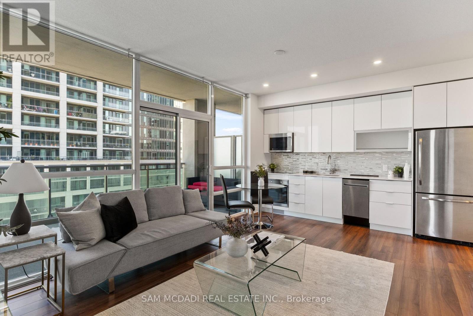 1205 - 16 Brookers Lane, Toronto (Mimico), Ontario  M8V 0A5 - Photo 6 - W12445693