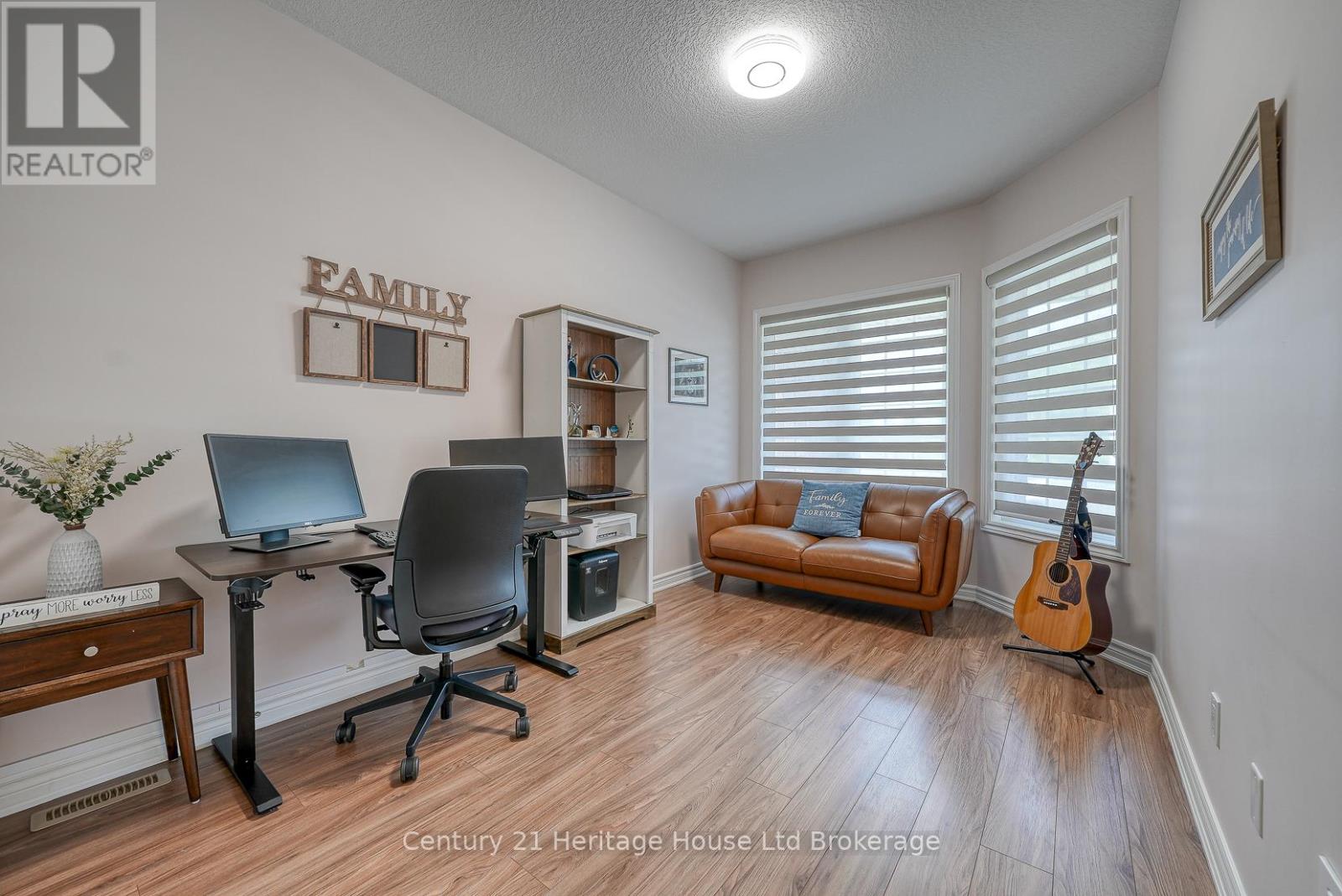 37 Harvest Avenue, Tillsonburg, Ontario  N4G 0H9 - Photo 6 - X12445696
