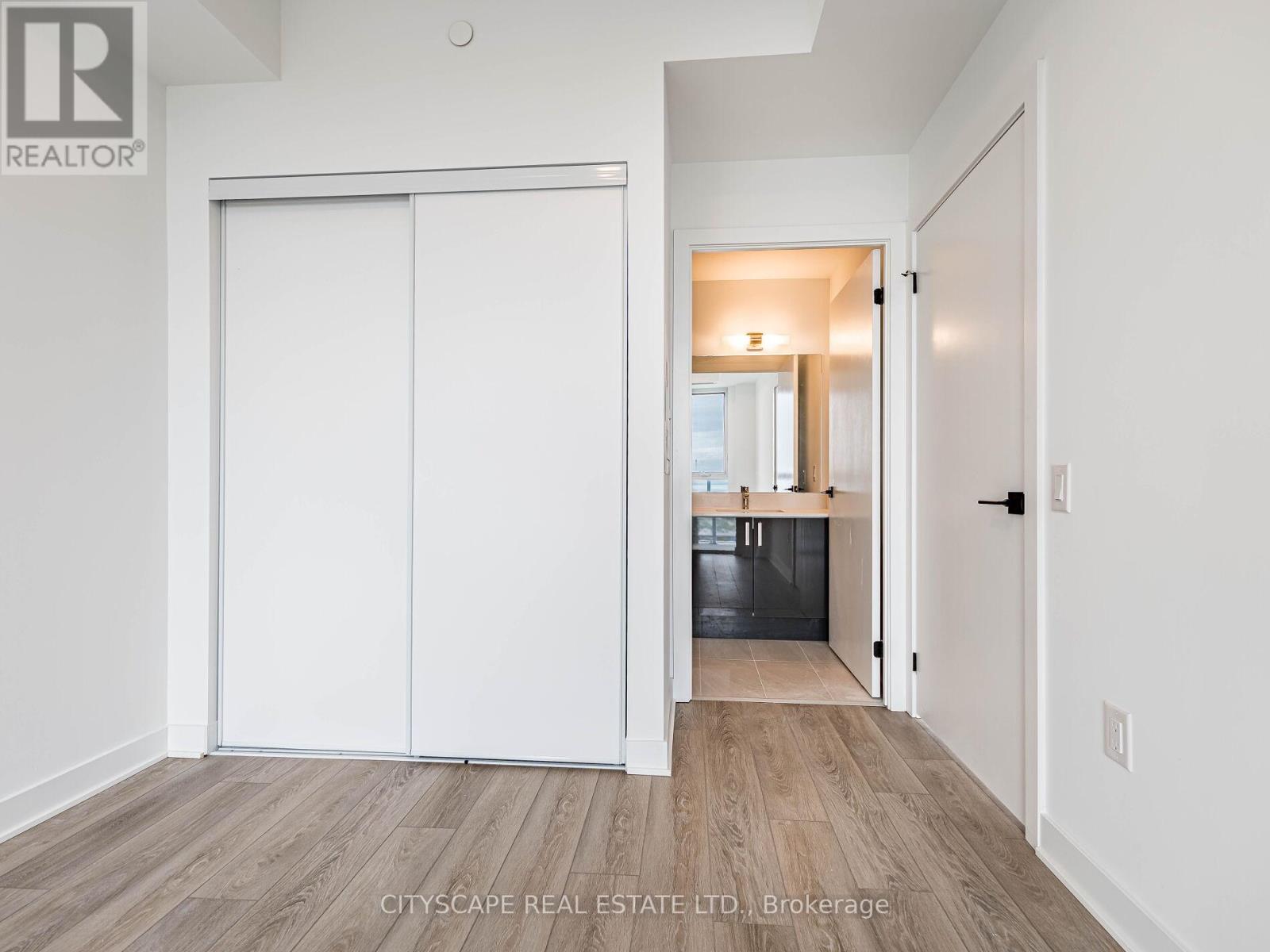 1507 - 2782 Barton Street E, Hamilton, Ontario  L8E 0L3 - Photo 14 - X12445672