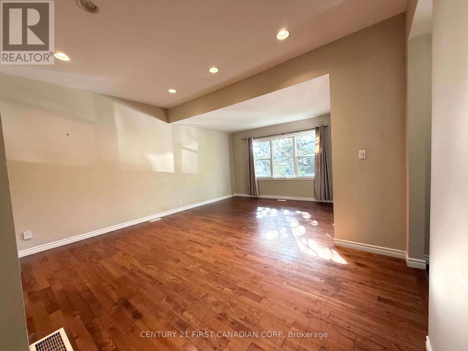 528 Pall Mall Street, London East, Ontario  N5Y 2Z6 - Photo 8 - X12326838