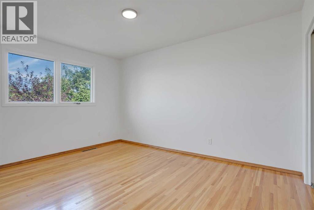 6014 37 Street Sw, Calgary, Alberta  T3E 5M7 - Photo 14 - A2262090