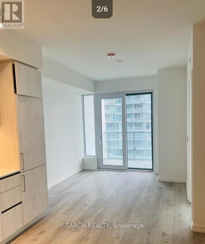 2811 - 7890 Jane Street, Vaughan, Ontario  L4K 0K9 - Photo 2 - N12445701