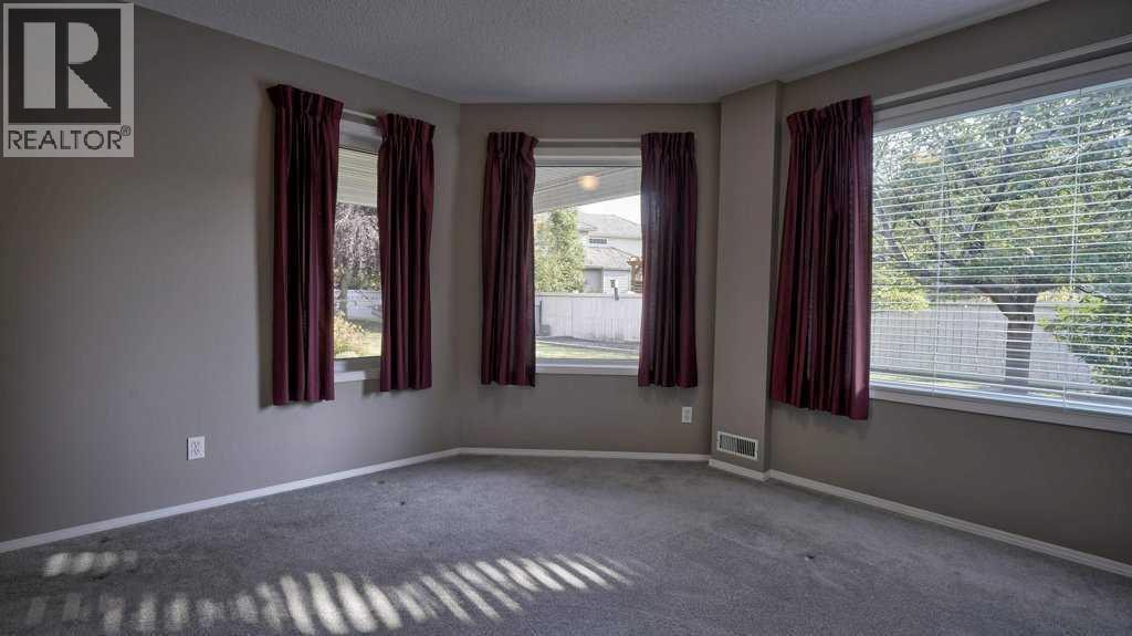 142 Mt Alberta View Se, Calgary, Alberta  T2Z 3N7 - Photo 36 - A2259547