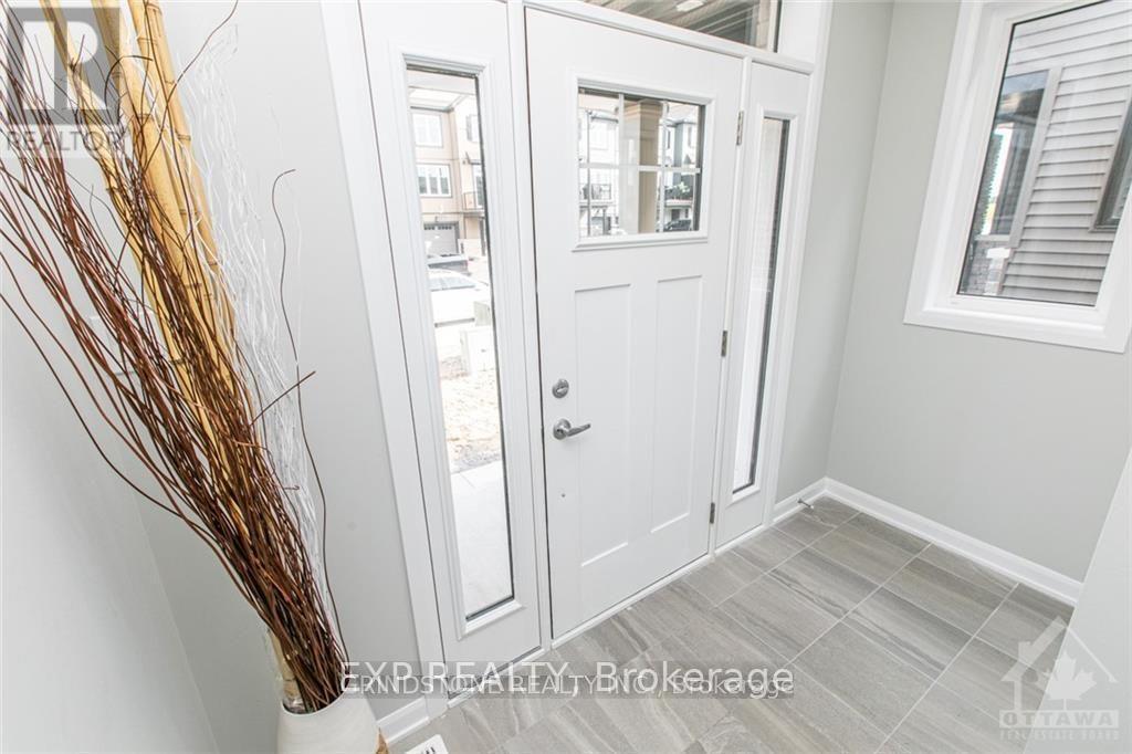 115 Teelin Circle, Ottawa, Ontario  K2J 6T8 - Photo 3 - X12445727