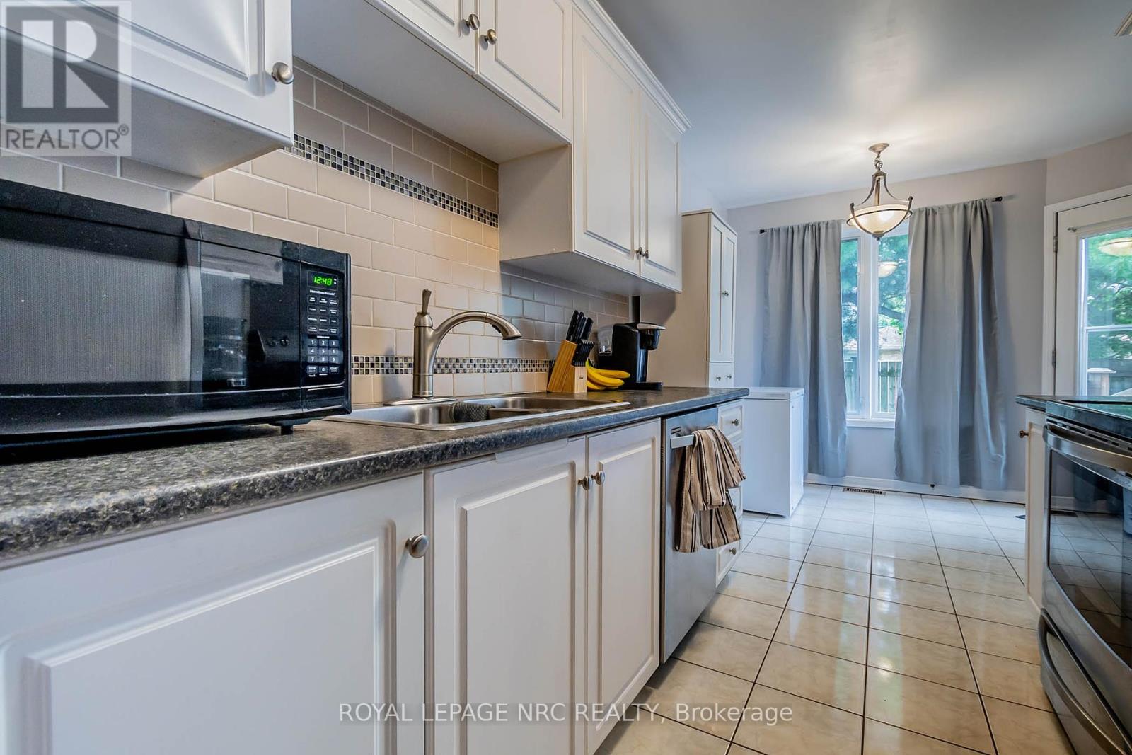 28 - 5070 Drummond Road, Niagara Falls, Ontario  L2E 6E4 - Photo 16 - X12445723