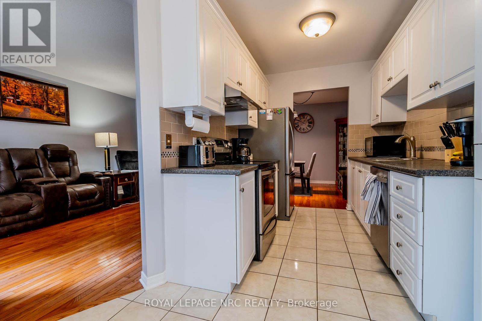 28 - 5070 Drummond Road, Niagara Falls, Ontario  L2E 6E4 - Photo 24 - X12445723