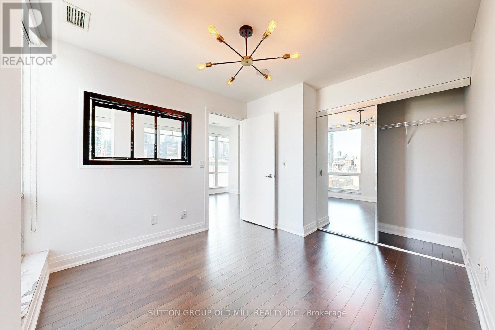 2009 - 80 John Street, Toronto, Ontario  M5V 3X4 - Photo 21 - C12445298