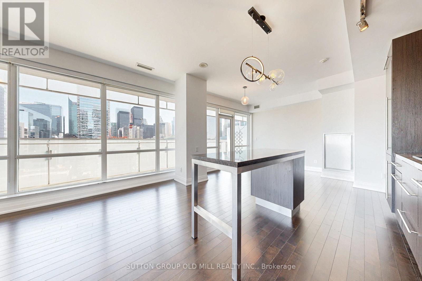 2009 - 80 John Street, Toronto, Ontario  M5V 3X4 - Photo 15 - C12445298