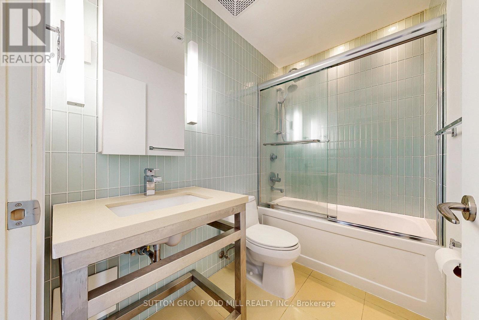 2009 - 80 John Street, Toronto, Ontario  M5V 3X4 - Photo 7 - C12445298