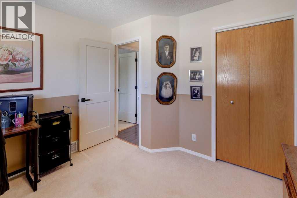13 Ross Place, Crossfield, Alberta  T0M 0S0 - Photo 19 - A2262298