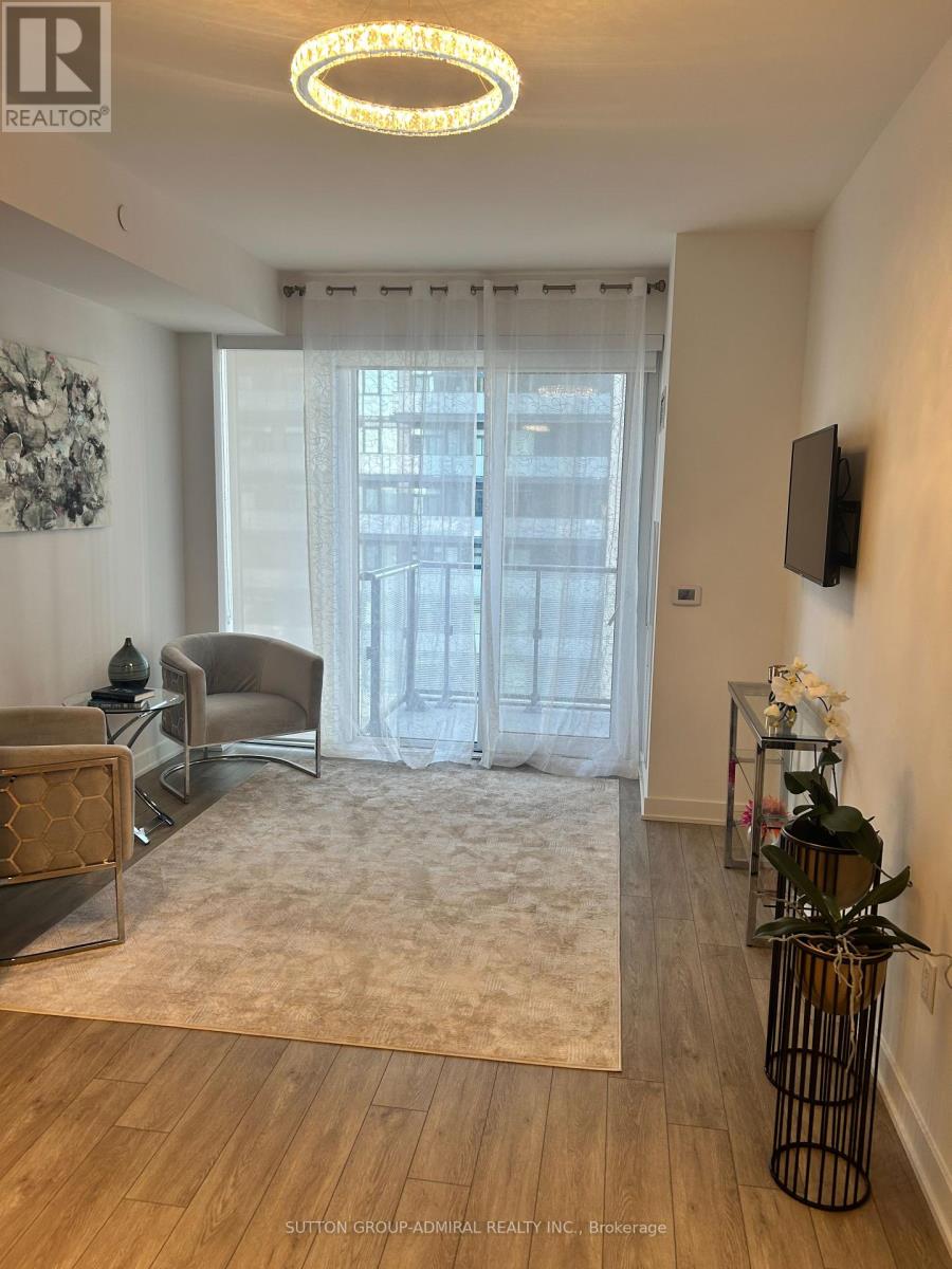 1406 - 95 Oneida Crescent, Richmond Hill, Ontario  L4B 0H5 - Photo 1 - N12436594