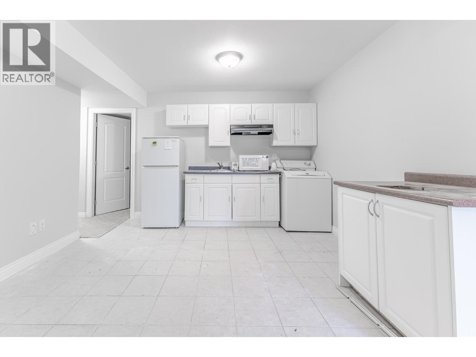 9160 Mona Avenue, Burnaby, British Columbia  V3N 5A7 - Photo 33 - R3047905