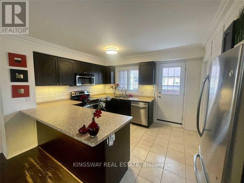 19 Edison Way, Whitby, Ontario  L1R 0M3 - Photo 13 - E12445713