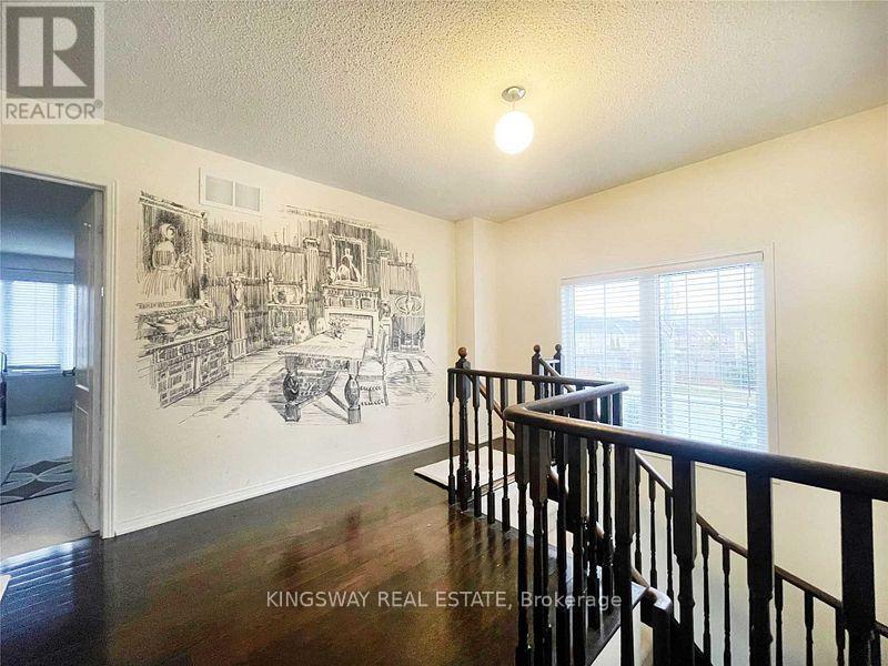 19 Edison Way, Whitby, Ontario  L1R 0M3 - Photo 16 - E12445713