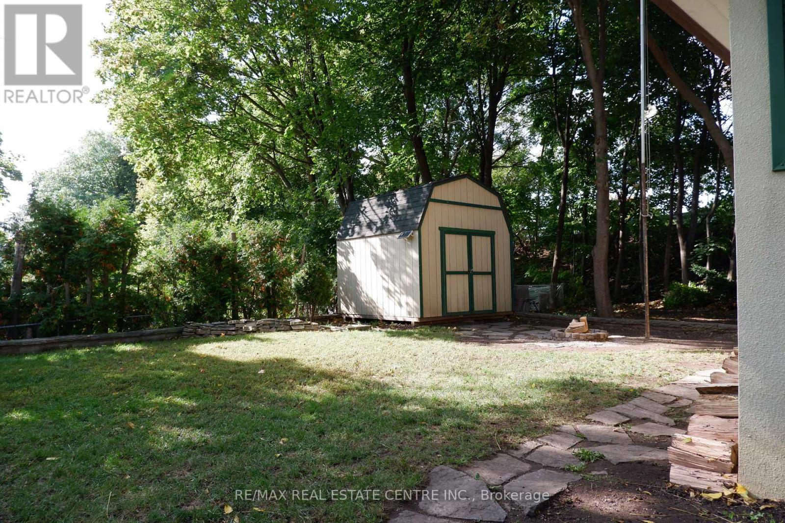 33 King Street, Halton Hills, Ontario  L7G 2G9 - Photo 20 - W12428082