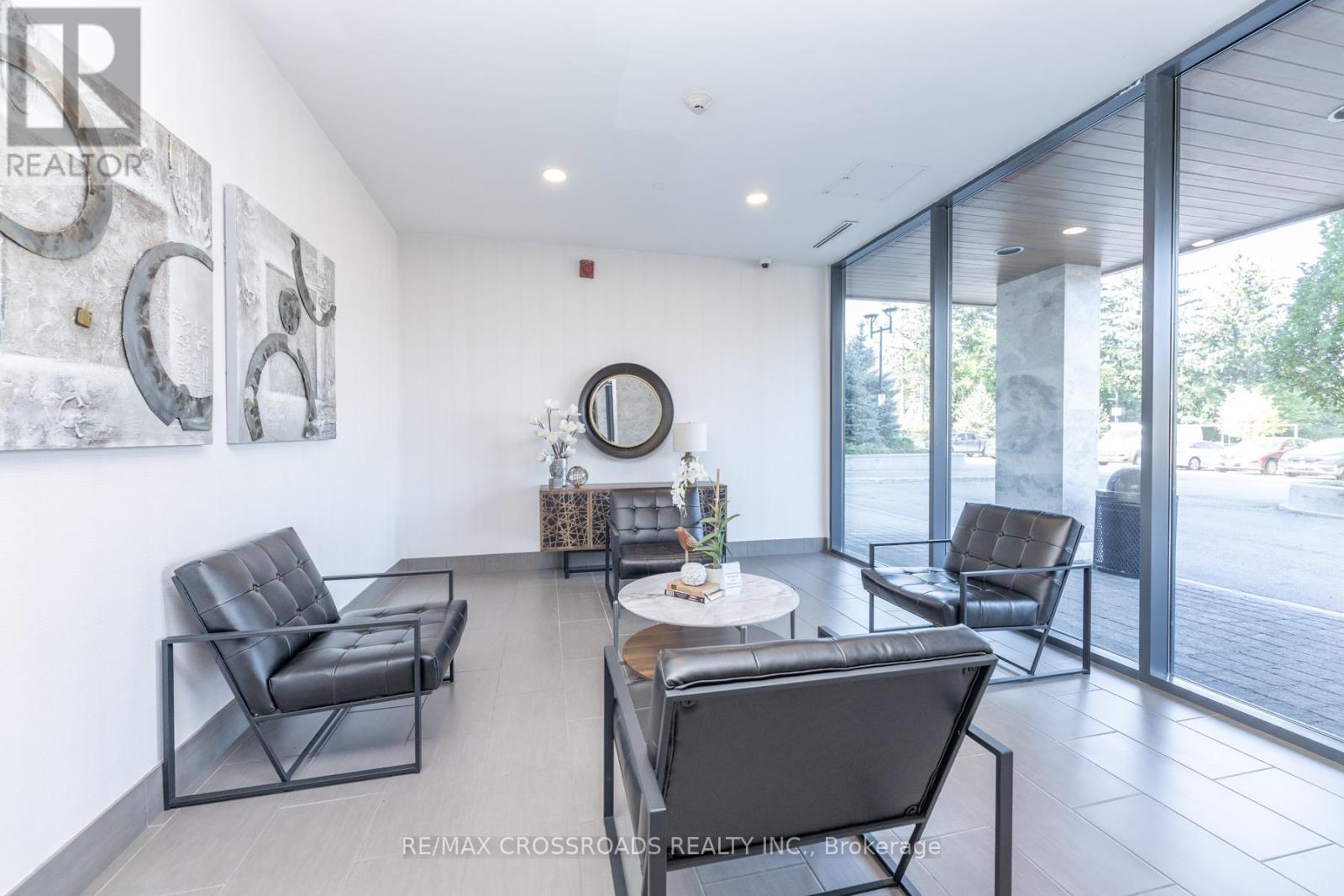 610 - 4700 Highway 7 Rd, Vaughan (East Woodbridge), Ontario  L4L 0B3 - Photo 5 - N12445716