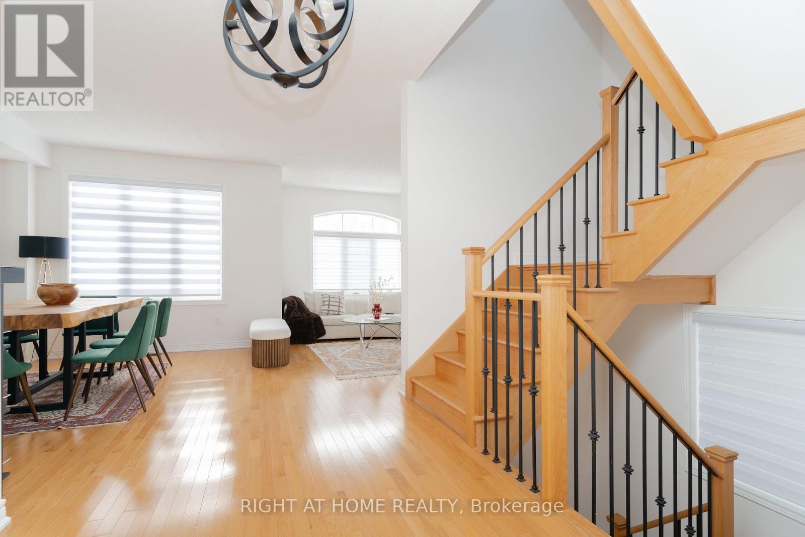 12 Globemaster Lane, Richmond Hill (Oak Ridges), Ontario  L4E 1H3 - Photo 11 - N12445737