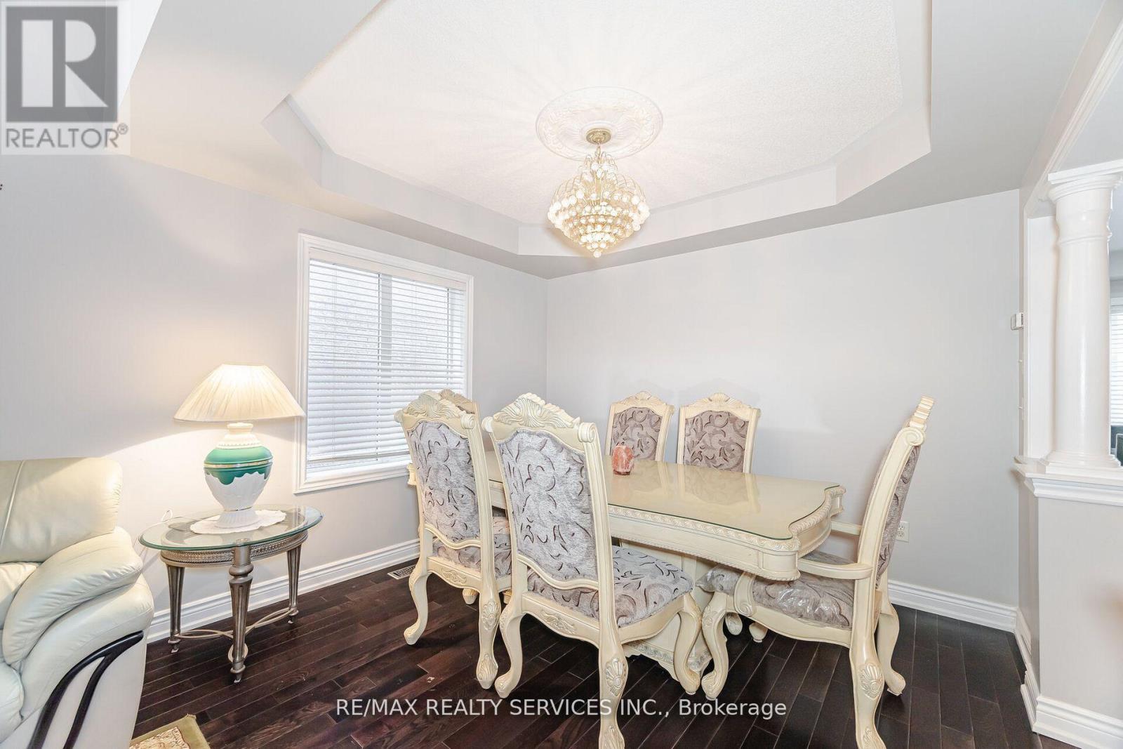 39 Rattlesnake Road, Brampton (Sandringham-Wellington), Ontario  L6R 3B9 - Photo 10 - W12445719
