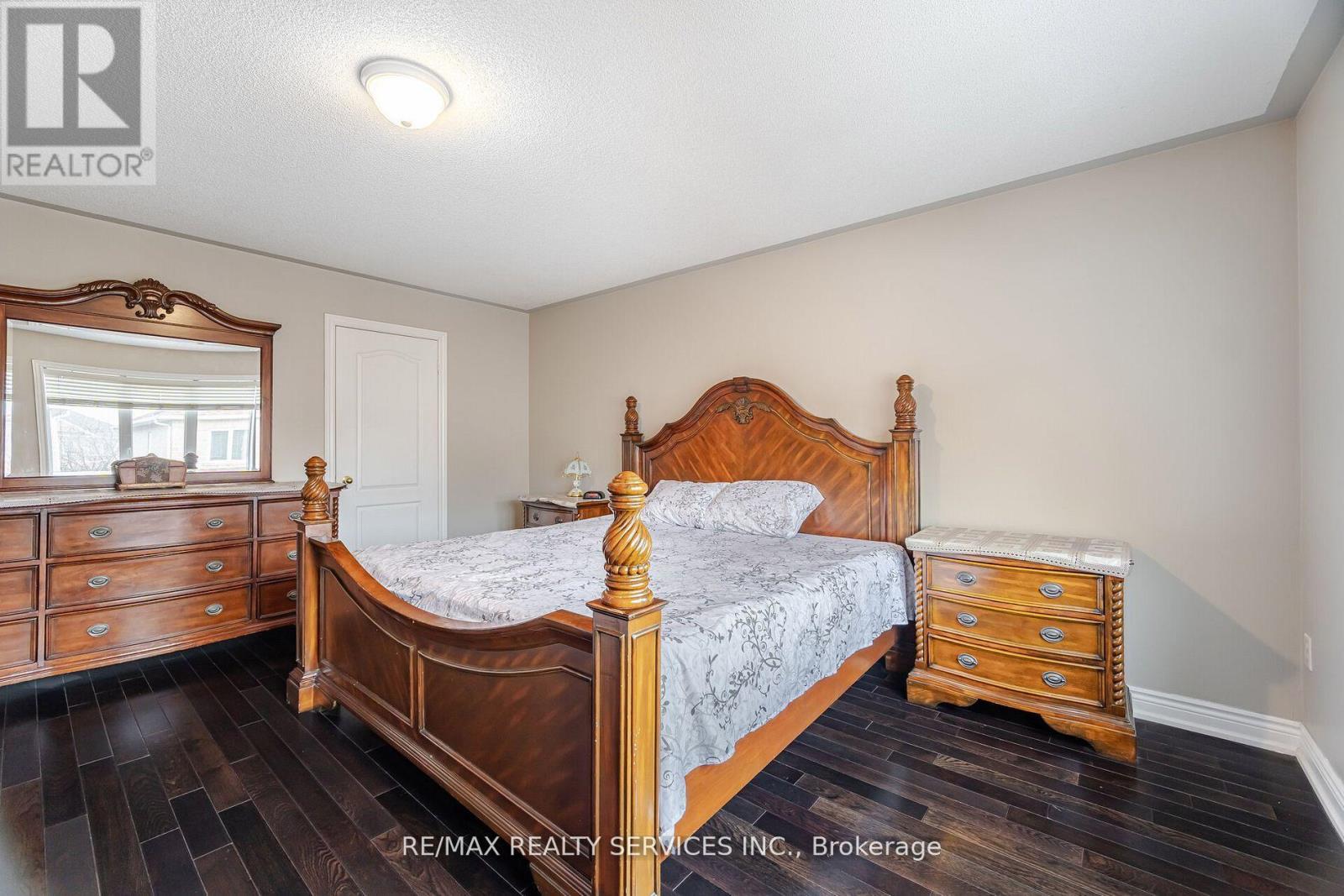 39 Rattlesnake Road, Brampton (Sandringham-Wellington), Ontario  L6R 3B9 - Photo 25 - W12445719