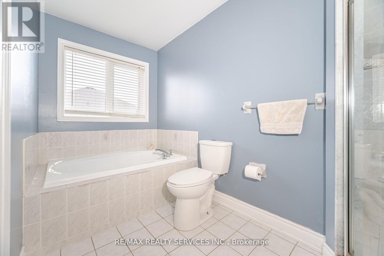 39 Rattlesnake Road, Brampton (Sandringham-Wellington), Ontario  L6R 3B9 - Photo 28 - W12445719