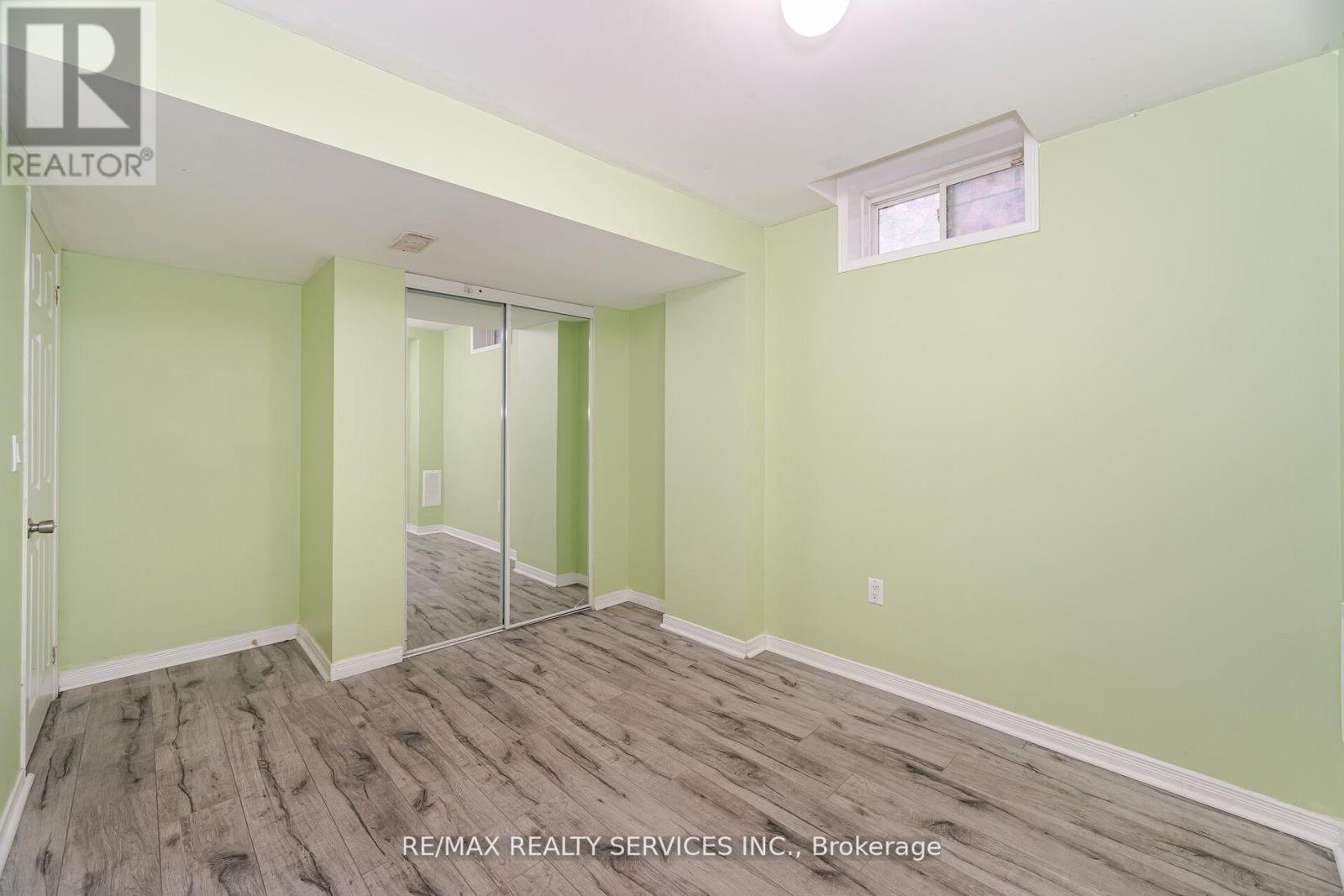 39 Rattlesnake Road, Brampton (Sandringham-Wellington), Ontario  L6R 3B9 - Photo 42 - W12445719