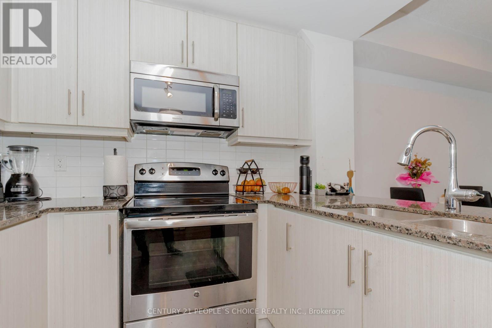 624 - 15 James Finlay Way, Toronto (Downsview-Roding-Cfb), Ontario  M3M 0B3 - Photo 15 - W12445724