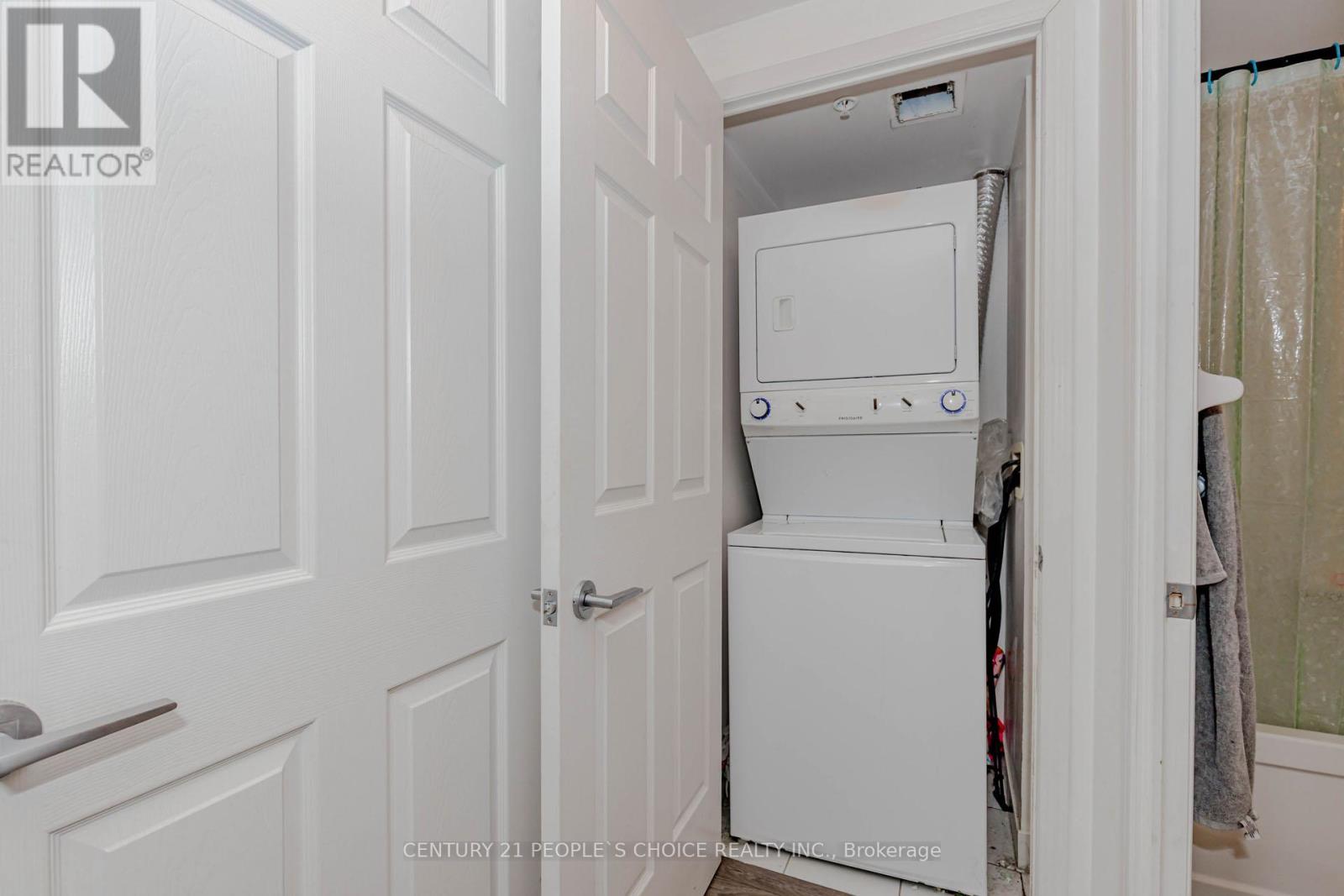 624 - 15 James Finlay Way, Toronto (Downsview-Roding-Cfb), Ontario  M3M 0B3 - Photo 22 - W12445724