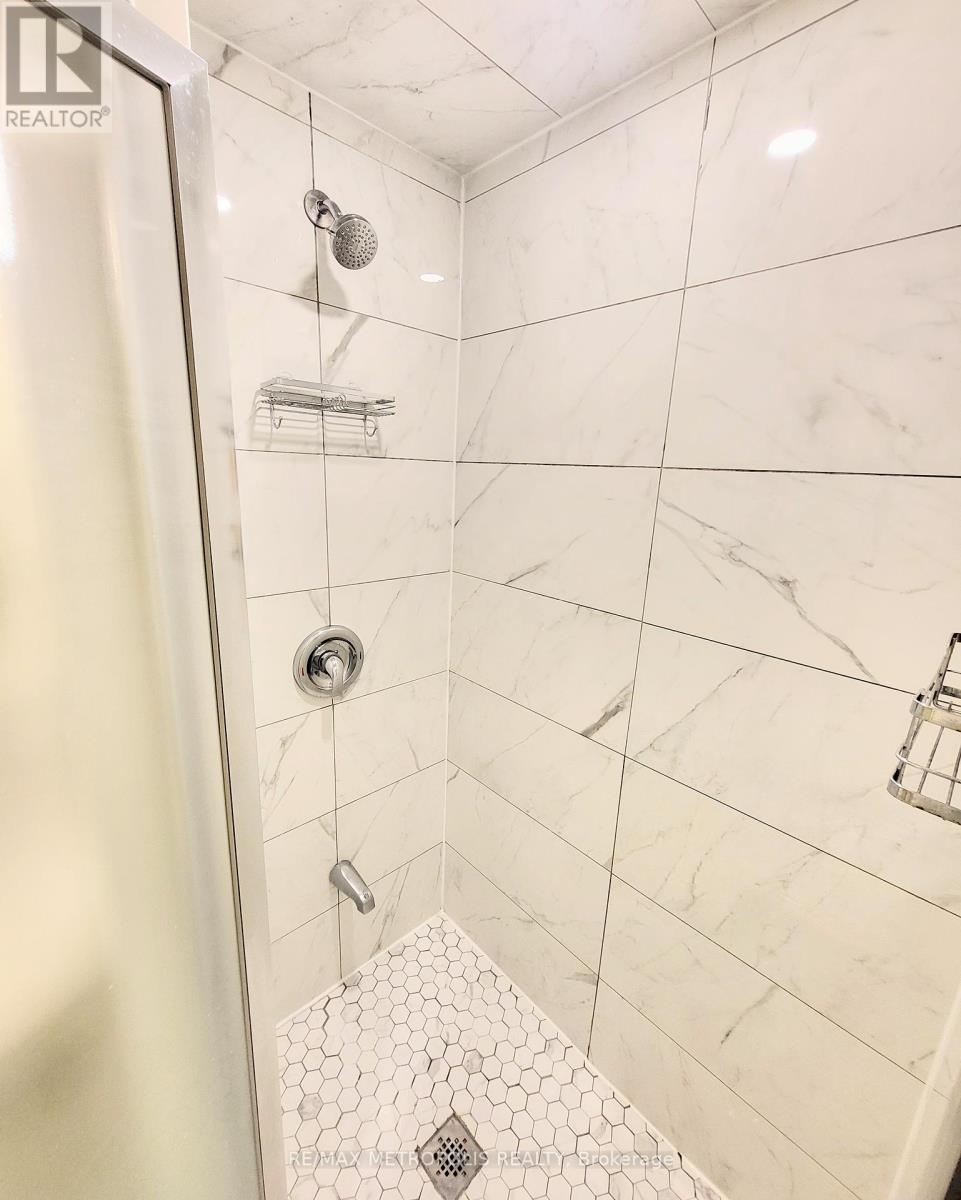 Bsmt - 923 Penson Crescent, Milton, Ontario  L9T 8Z7 - Photo 9 - W12445744