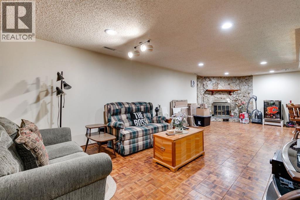 360 Malvern Close Ne, Calgary, Alberta  T2A 4W7 - Photo 26 - A2259878