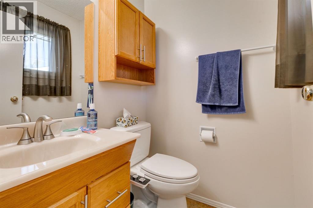 360 Malvern Close Ne, Calgary, Alberta  T2A 4W7 - Photo 21 - A2259878