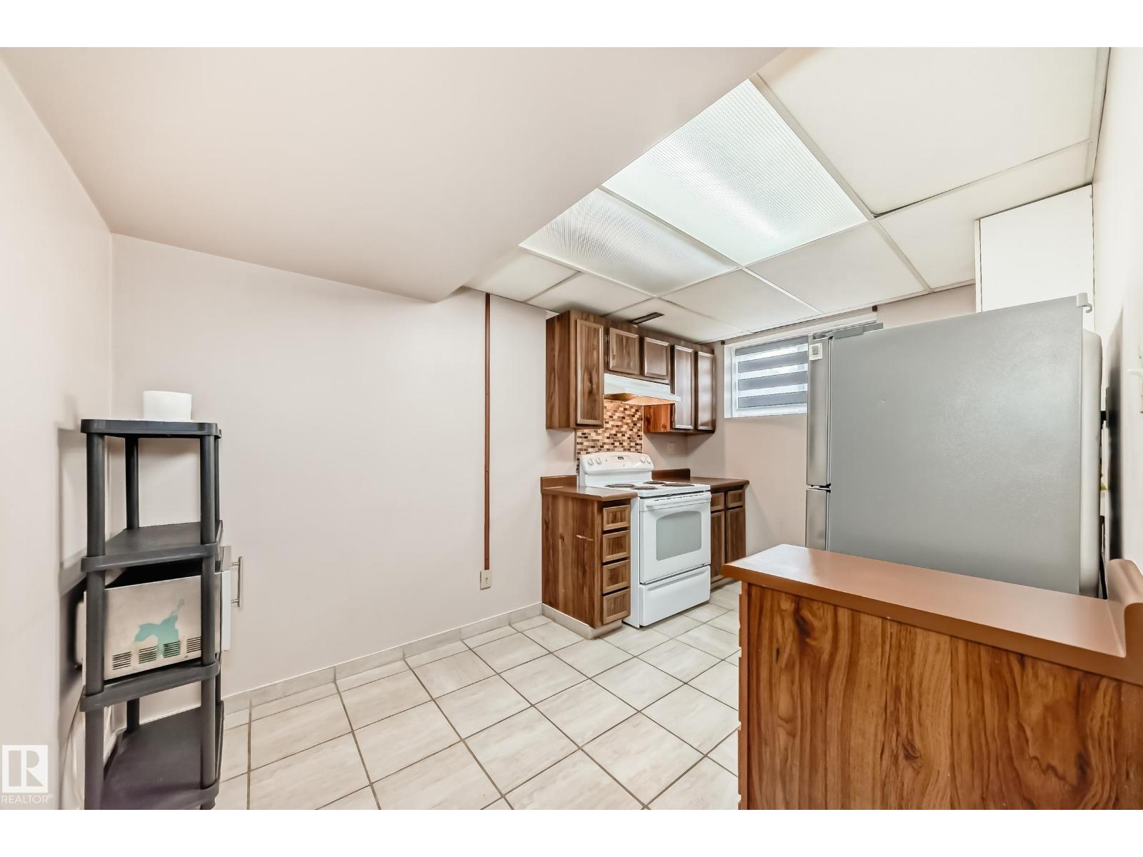 7026 11 Av Nw, Edmonton, Alberta  T6K 3J5 - Photo 37 - E4460942