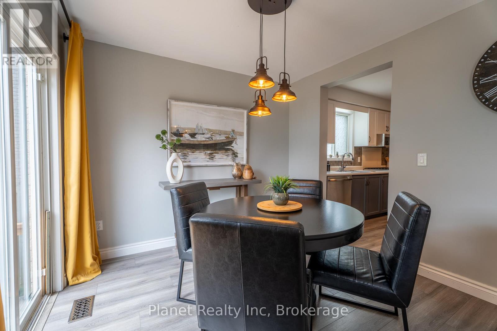 16 Southcreek Trail, Guelph, Ontario  N1G 4Y8 - Photo 15 - X12296264